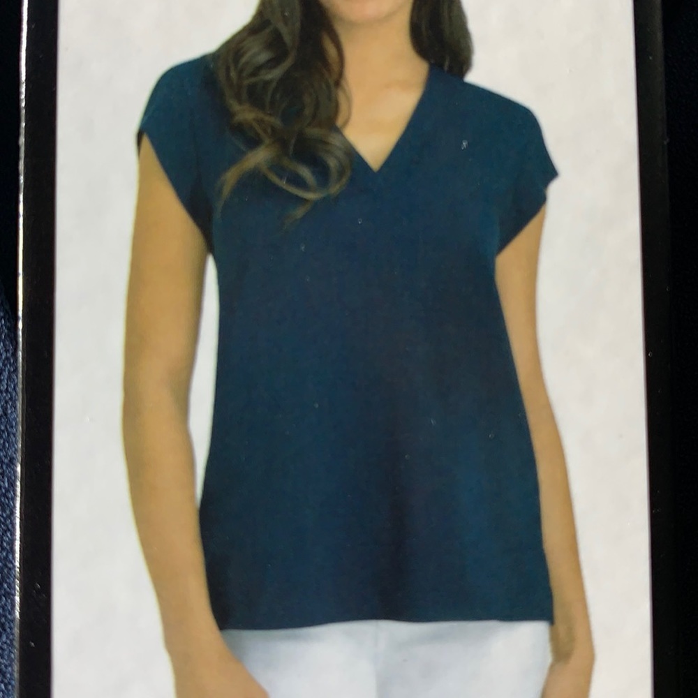 Hilary Radley small top color navy